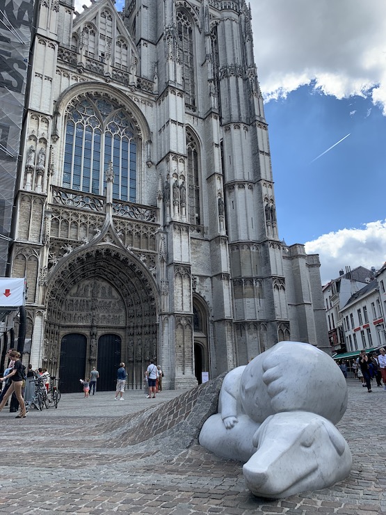 アントワープ　ネロ　パトラッシュ　大聖堂