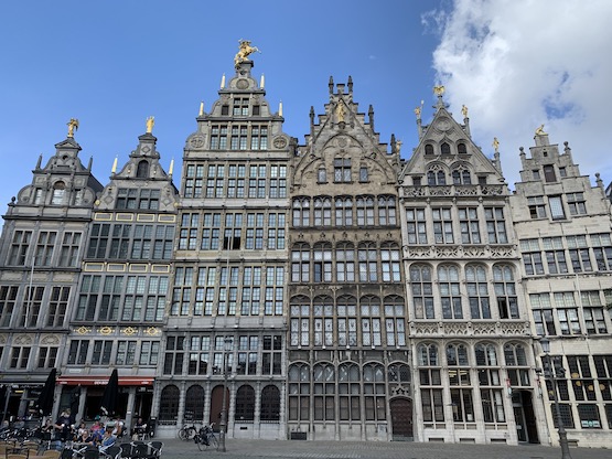 アントワープ　マルクト